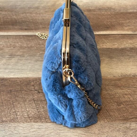 Urban Expressions Womens Faux Fur Chain Evening Clutch Crossbody Small OS NWOT - Picture 4 of 7